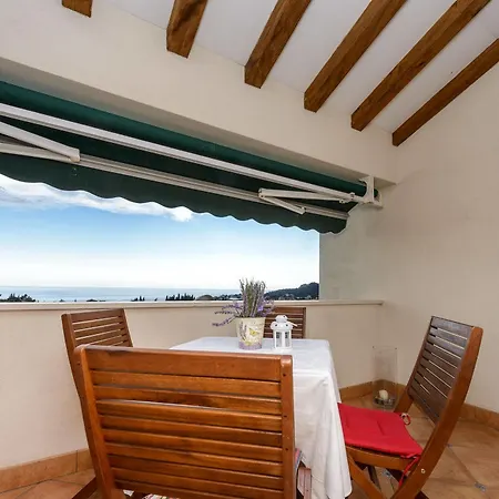 Duplex Maria Di, Free Parking, Sea View ゲストハウス 3*