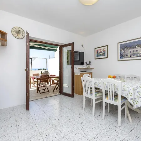 Duplex Maria Di, Free Parking, Sea View ゲストハウス