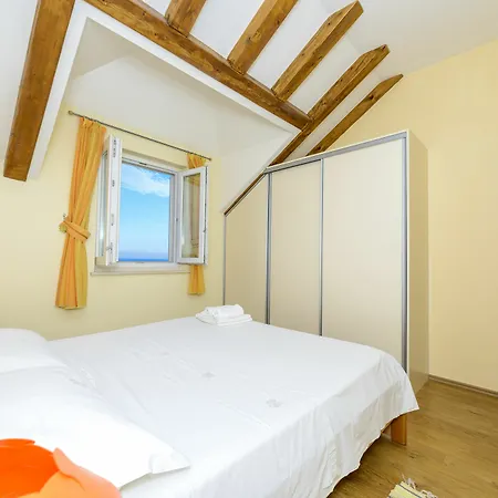 ゲストハウス Duplex Maria Di, Free Parking, Sea View 3*